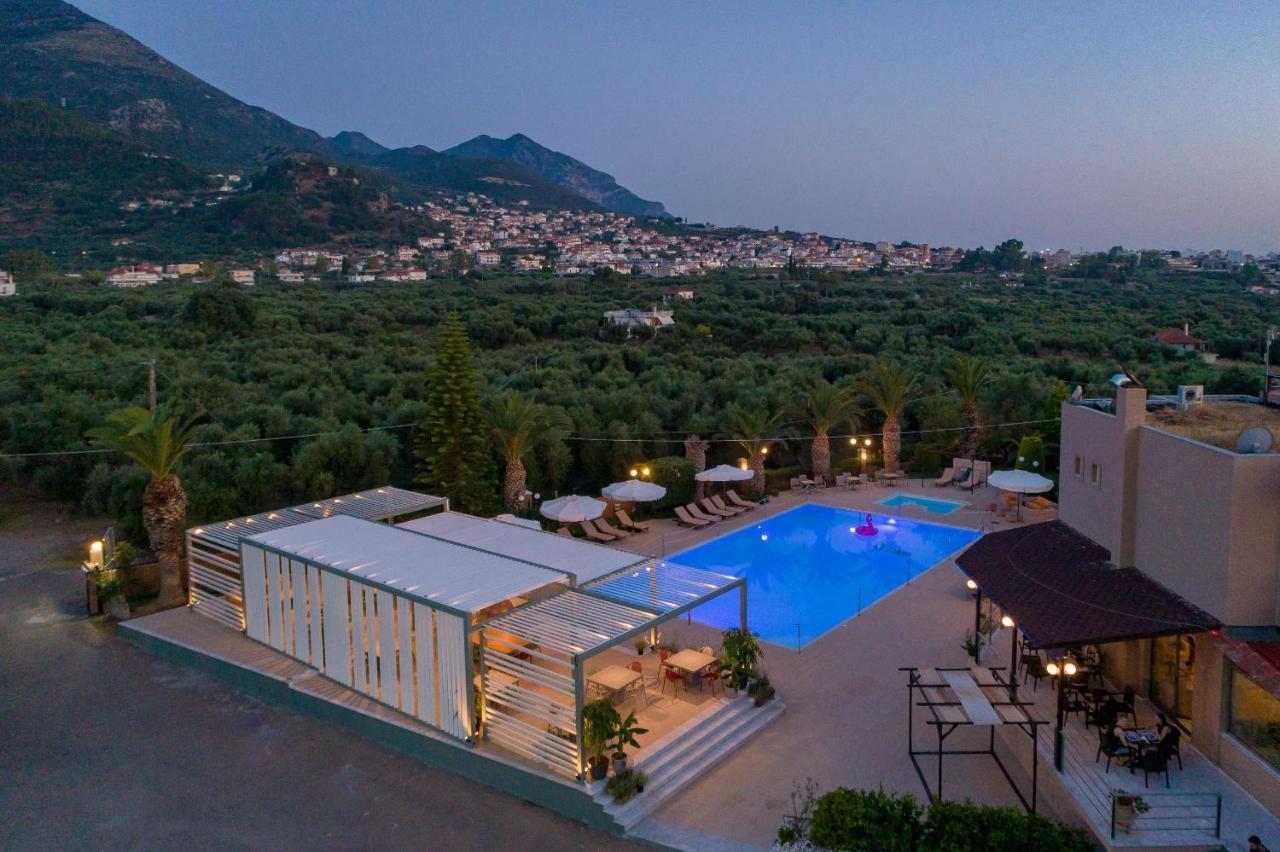 Apollo Art Hotel 4*